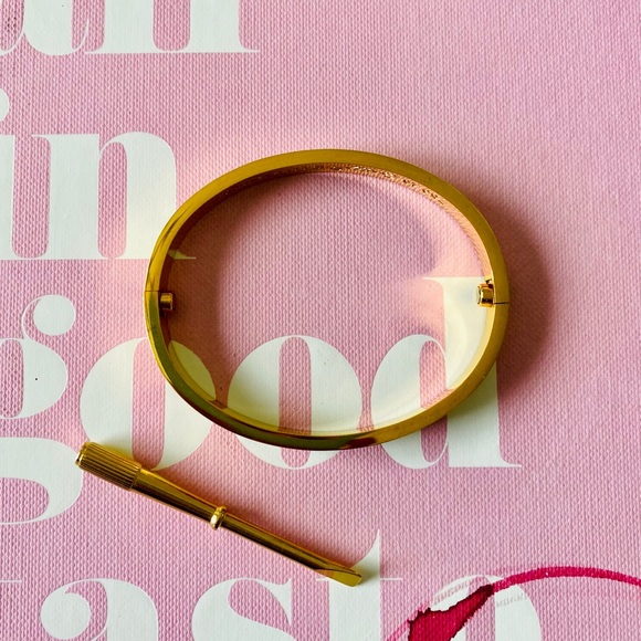 Gold Bracelet with Screwdriver Love Bangle - Picture 7 of 7